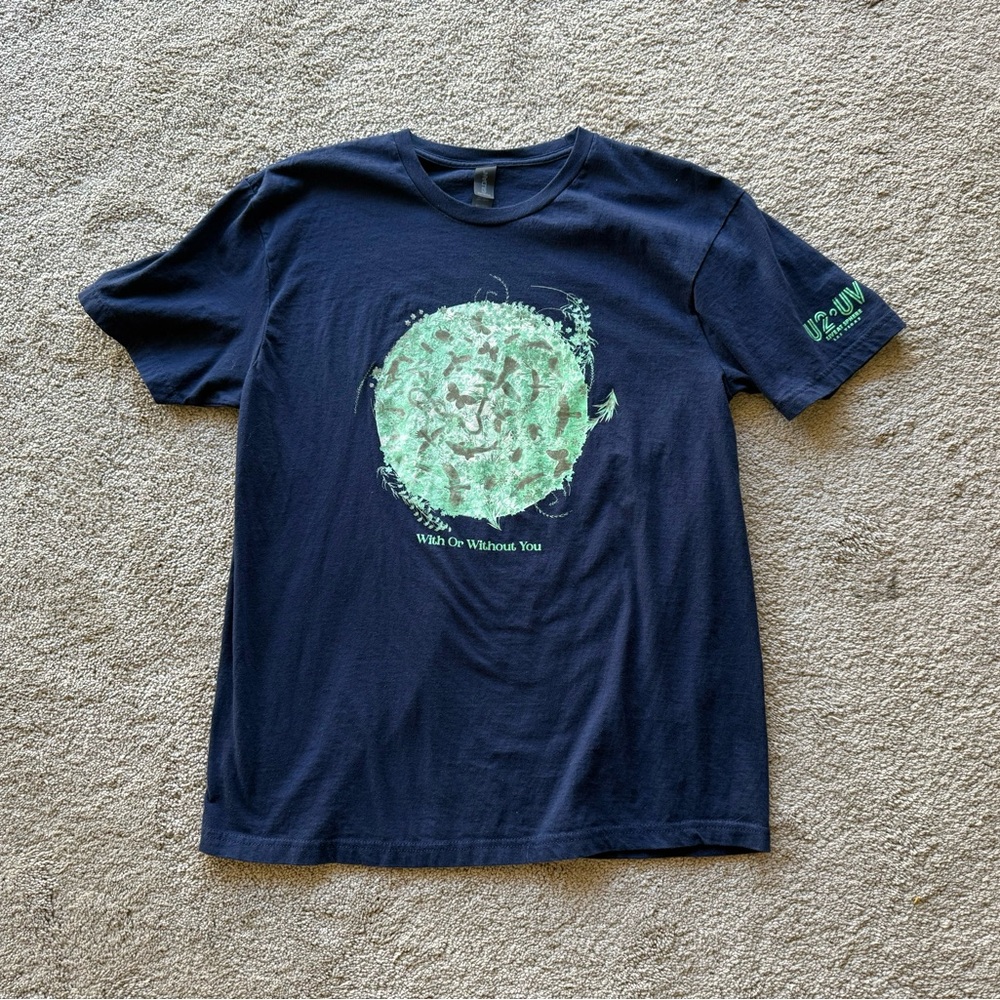 U2 Live at the Sphere, Exclusive Shirt